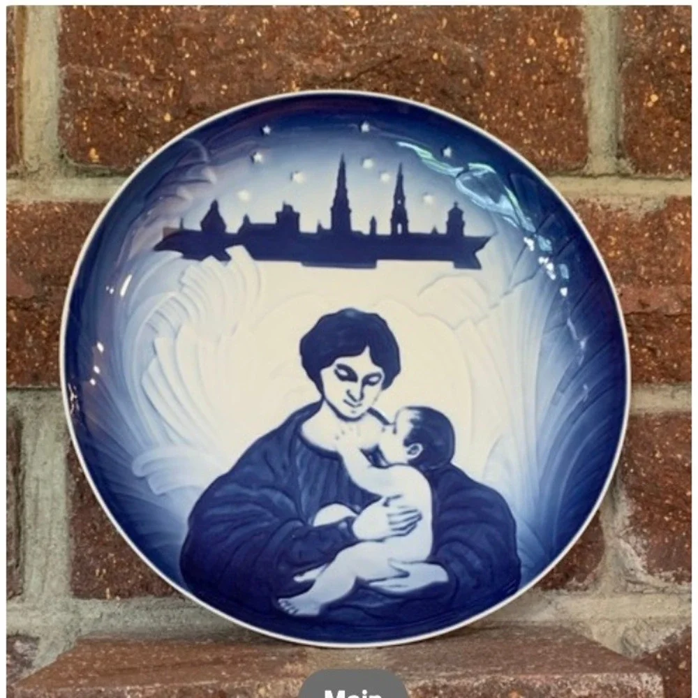Royal Copenhagen Plate 8.25in Blue Excellent 1987 Union Sven Vestergaard